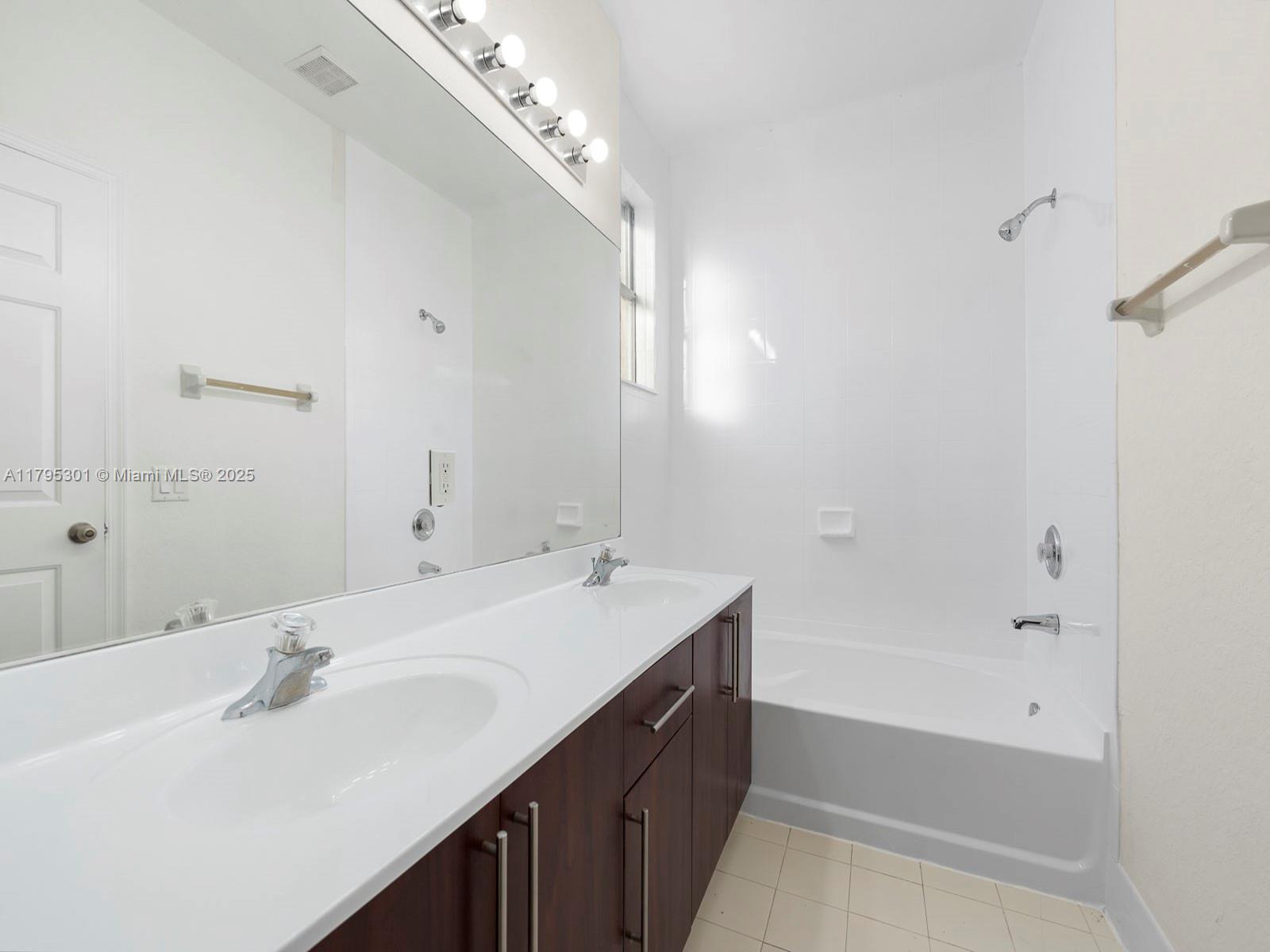 KEYS GARDEN - Residential