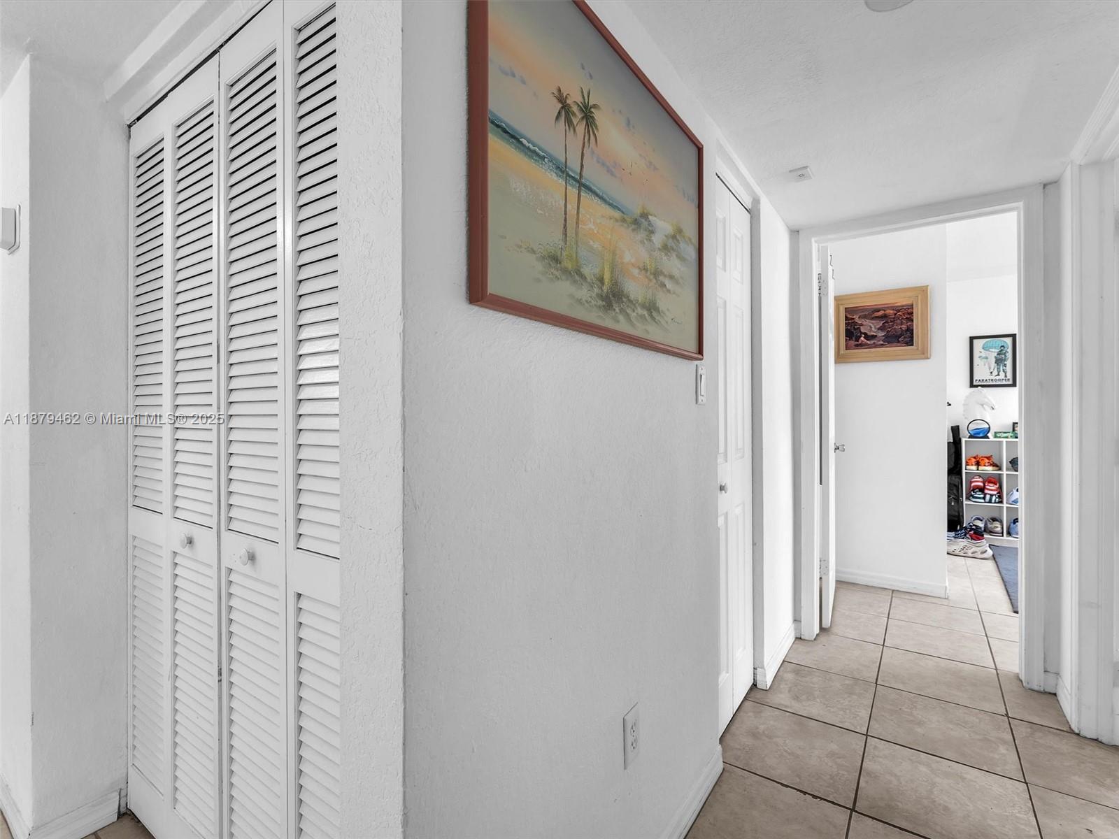 PARADISE AT DADELAND COND - Residential