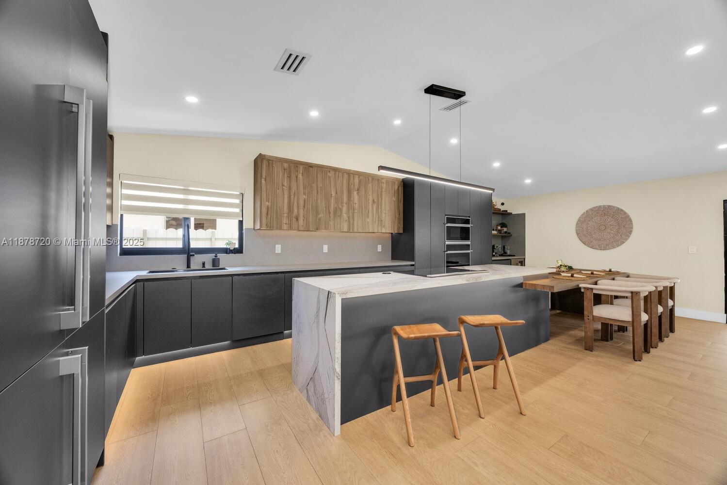 LOYOLA ESTATES - Residential