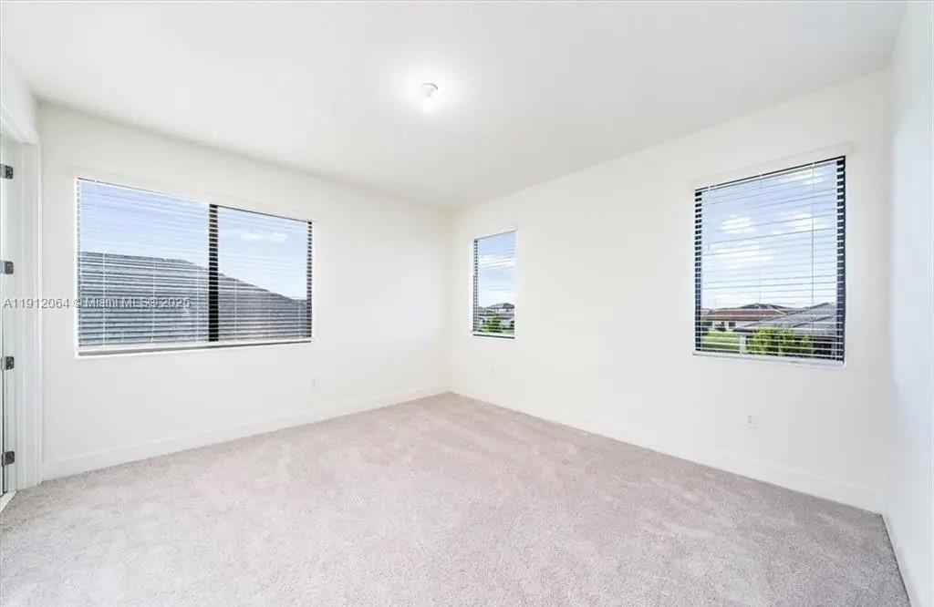 MAPLE RIDGE - Residential