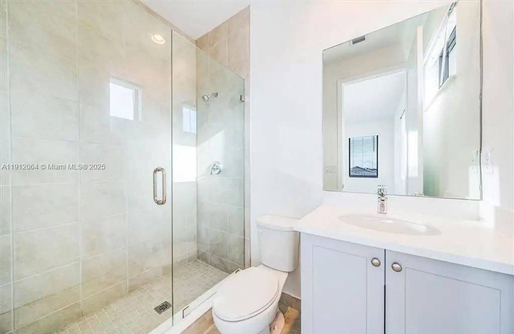 MAPLE RIDGE - Residential