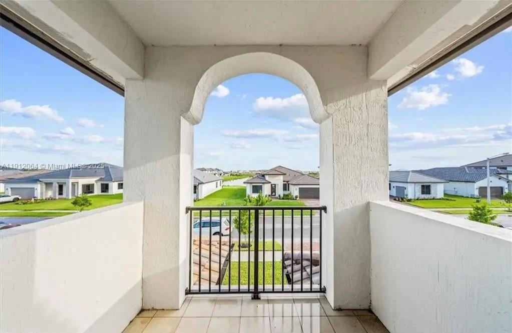 MAPLE RIDGE - Residential