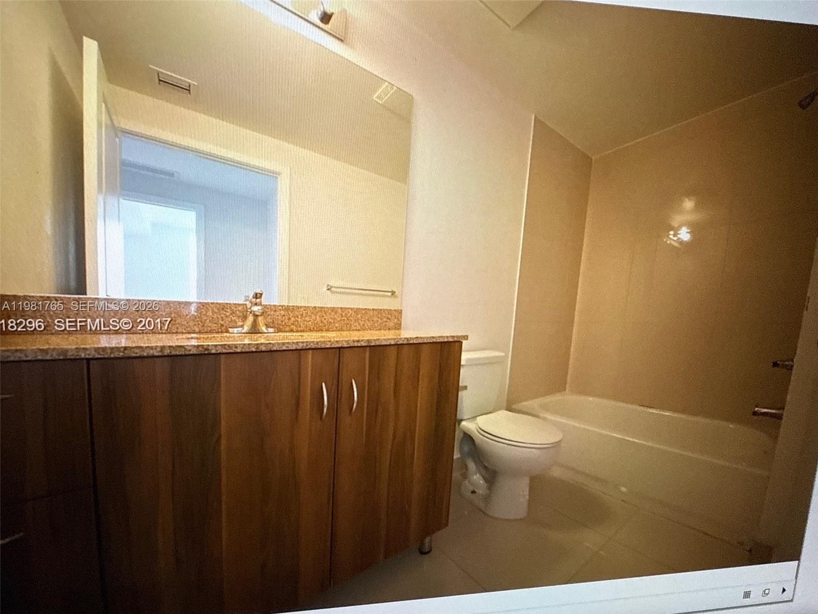 23 BISCAYNE BAY CONDO - Residential