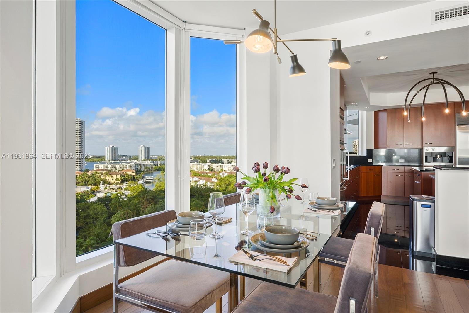 BELLAMARE @ WILLIAMS ISLA - Residential