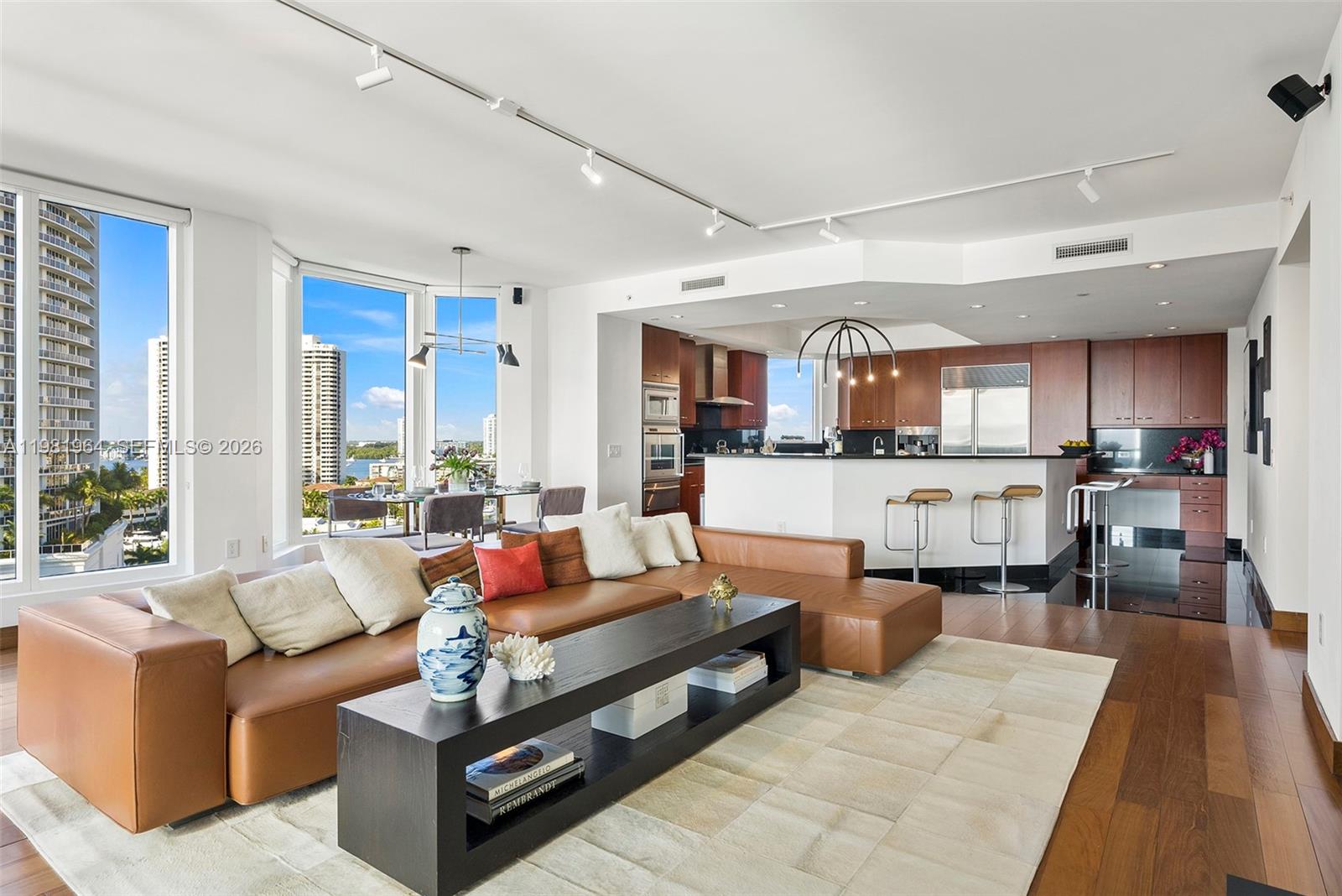 BELLAMARE @ WILLIAMS ISLA - Residential