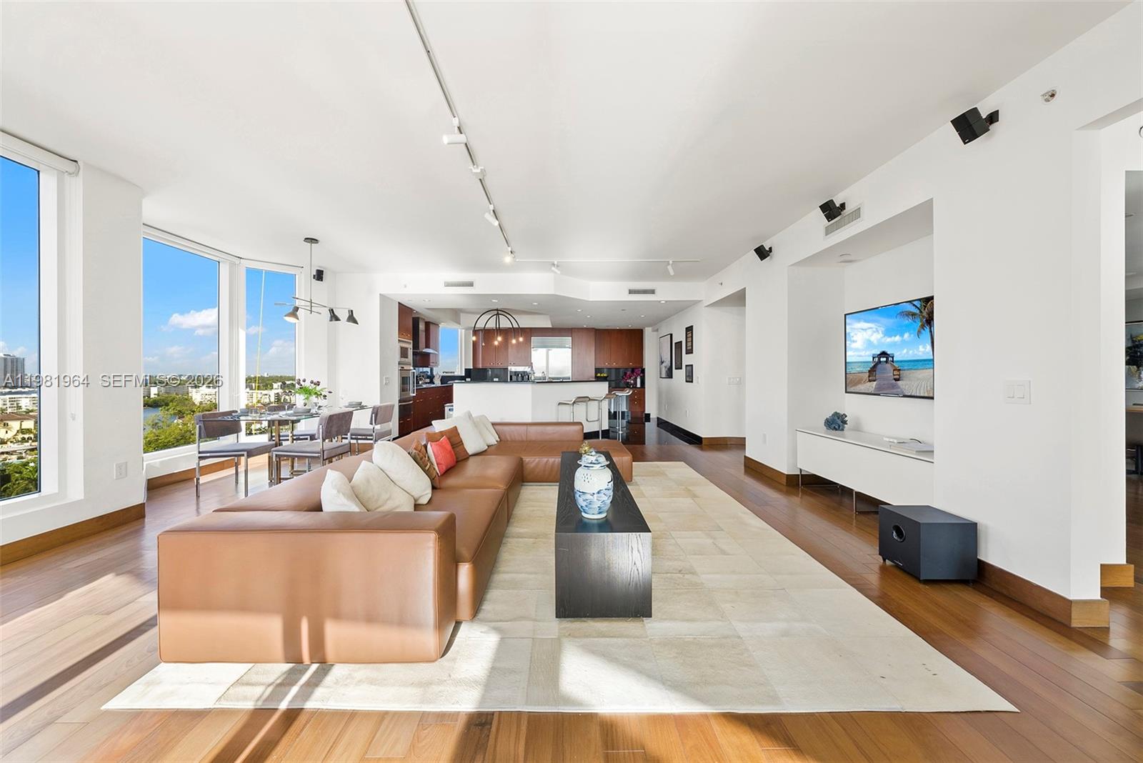 BELLAMARE @ WILLIAMS ISLA - Residential