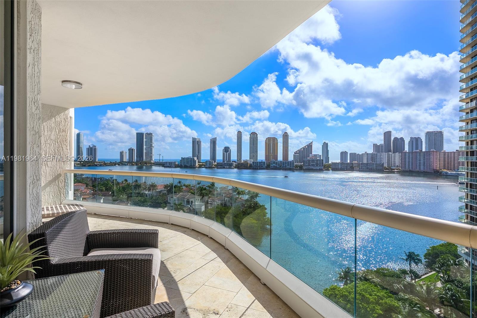 BELLAMARE @ WILLIAMS ISLA - Residential