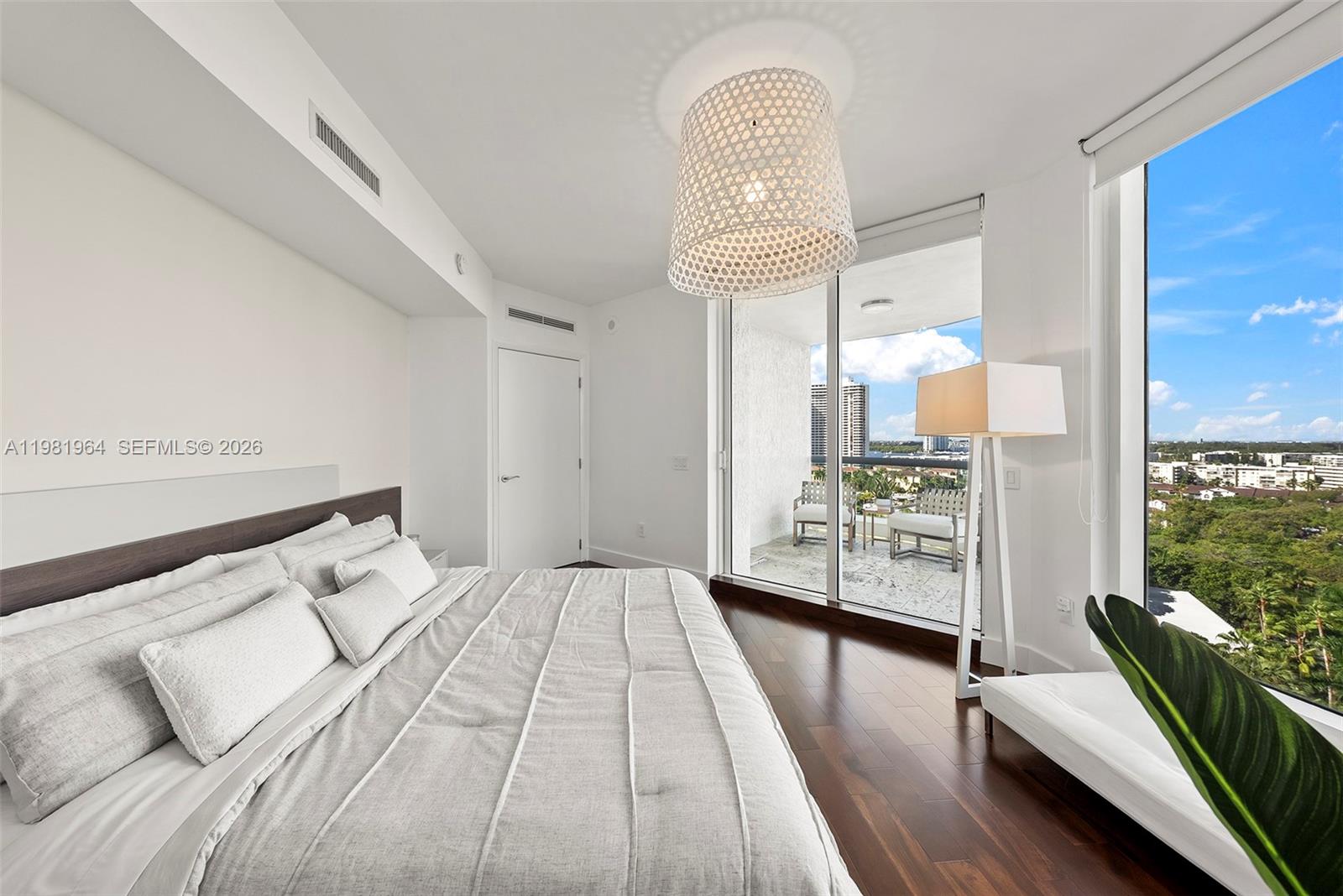 BELLAMARE @ WILLIAMS ISLA - Residential