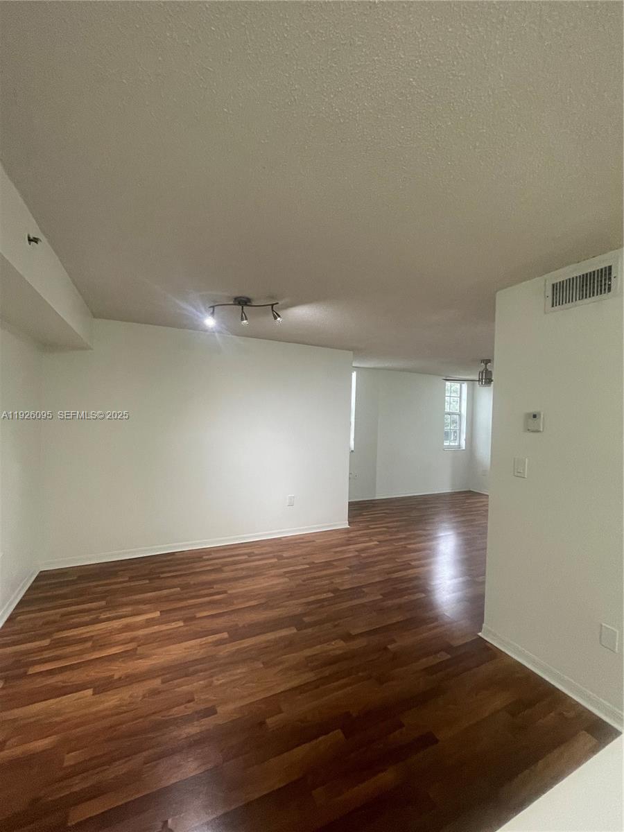 ENCLAVE AT DORAL CONDO NO - Residential Lease