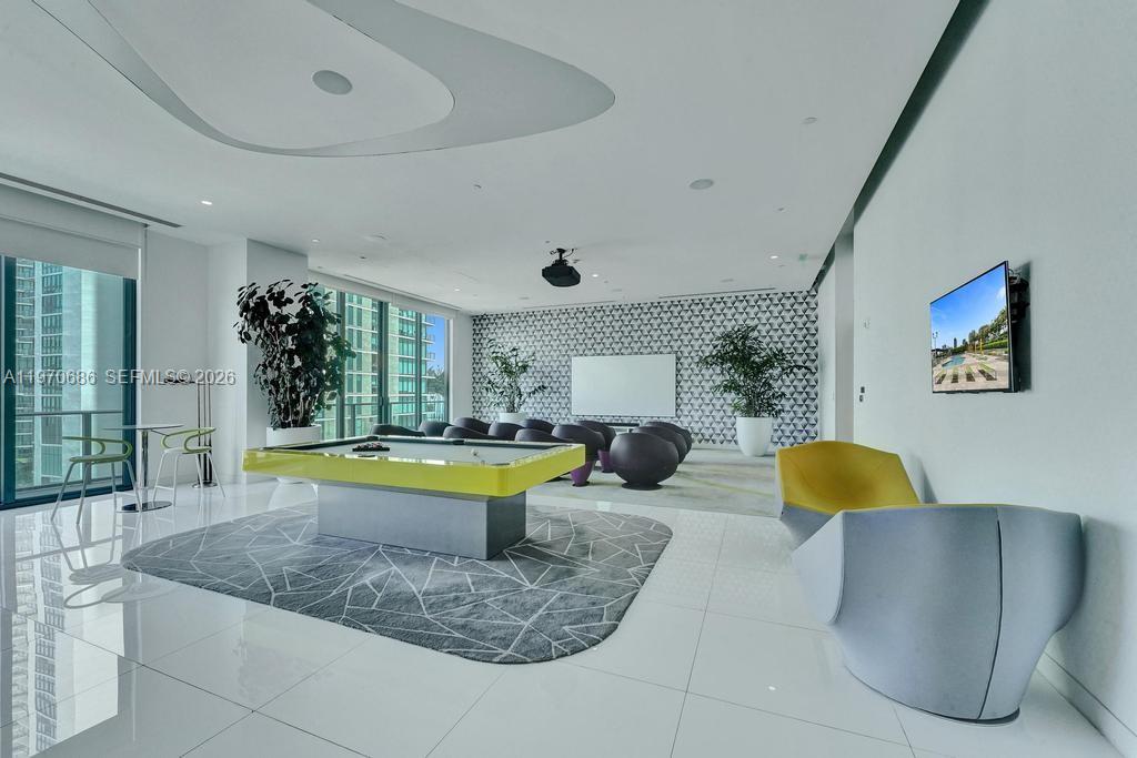 PARAISO BAYVIEWS CONDO - Residential