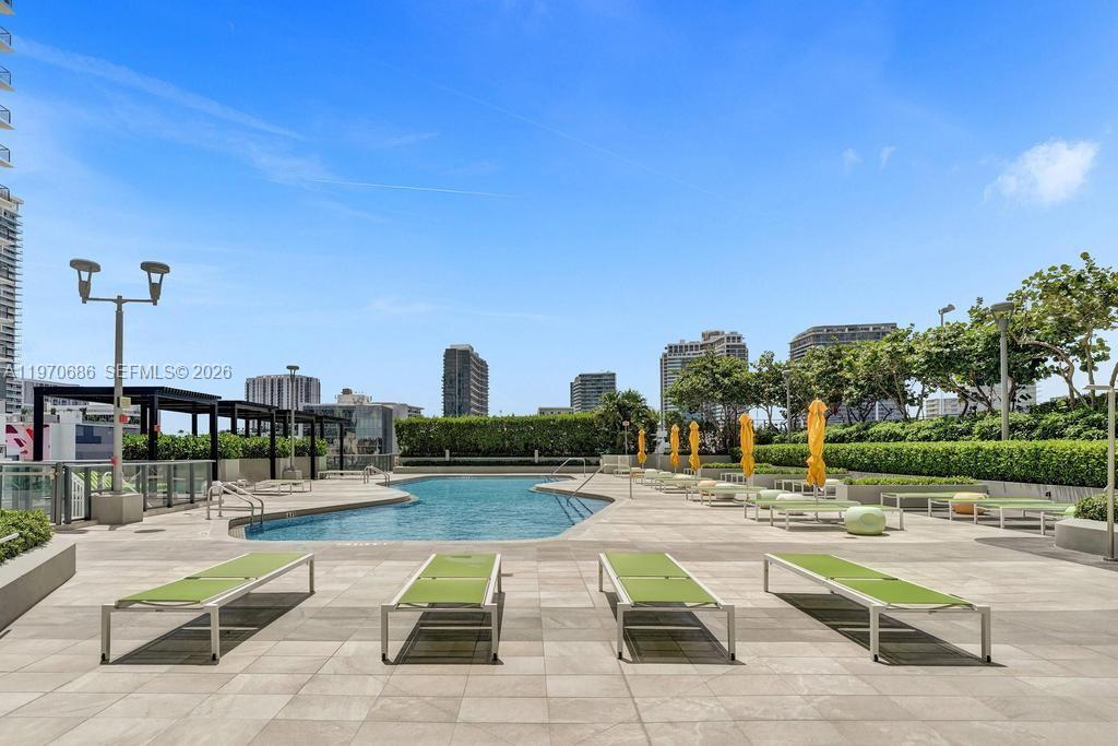 PARAISO BAYVIEWS CONDO - Residential