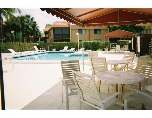 Weston, Florida 33326, United States, 2 Bedrooms Bedrooms, ,2 BathroomsBathrooms,Residential,Active,99649