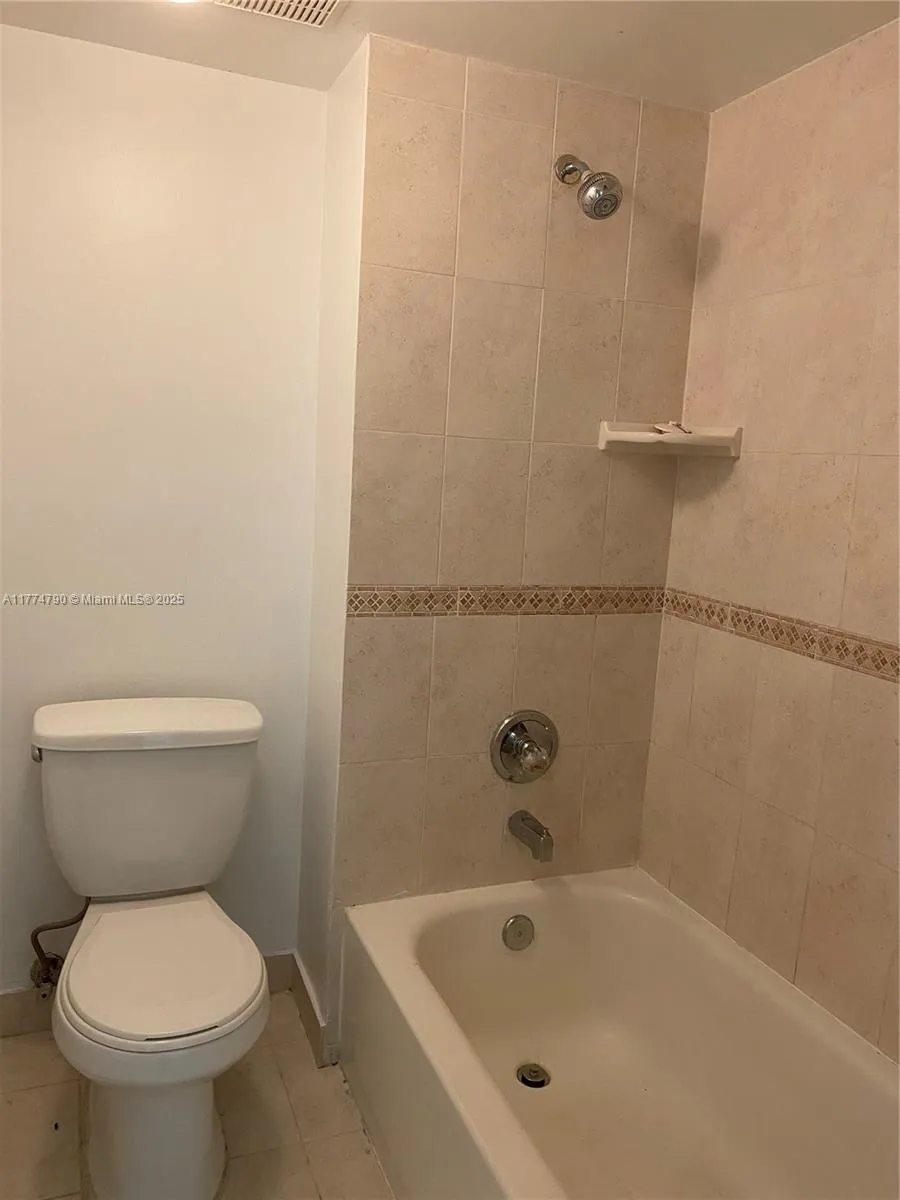 Weston, Florida 33326, United States, 2 Bedrooms Bedrooms, ,2 BathroomsBathrooms,Residential,Active,99649