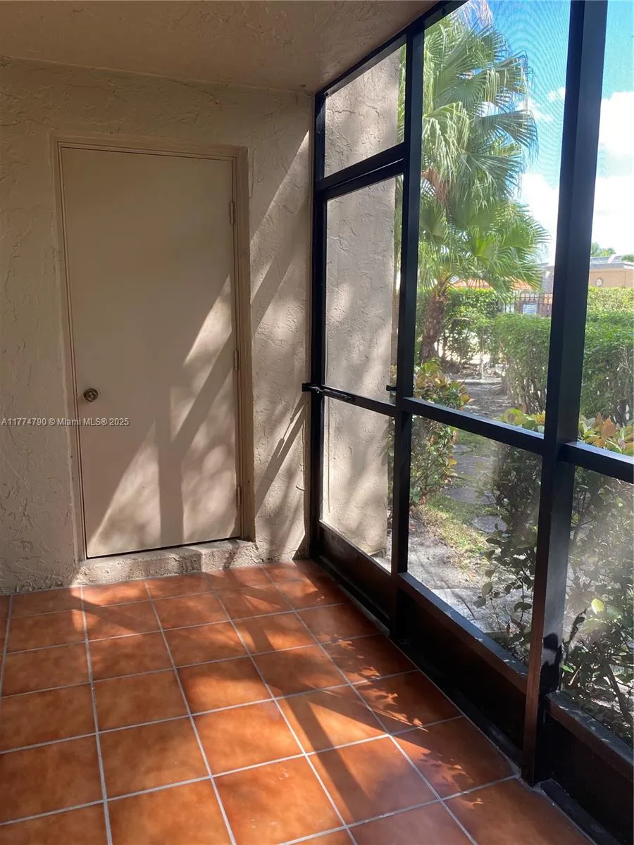 Weston, Florida 33326, United States, 2 Bedrooms Bedrooms, ,2 BathroomsBathrooms,Residential,Active,99649