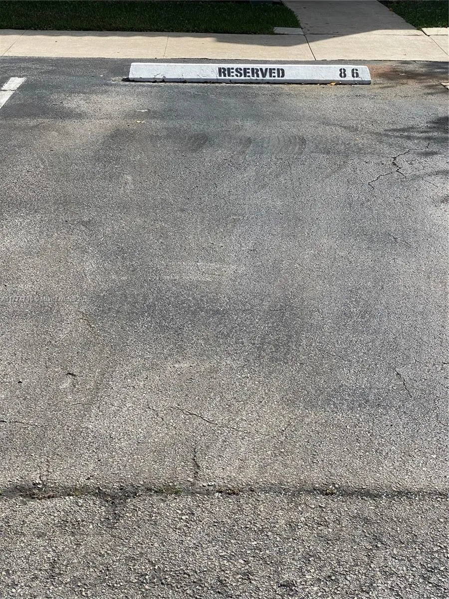 Weston, Florida 33326, United States, 2 Bedrooms Bedrooms, ,2 BathroomsBathrooms,Residential,Active,99649