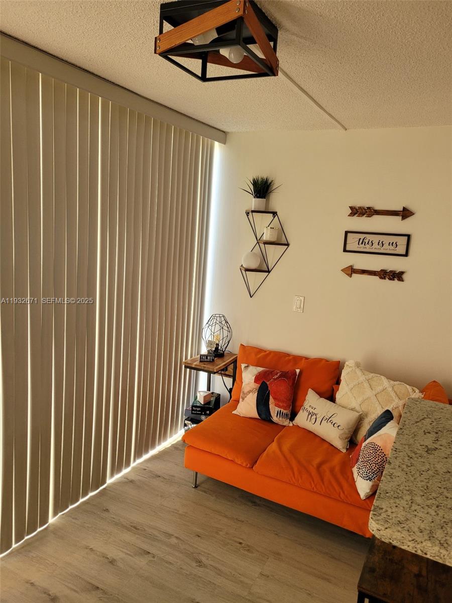 VERSIALLES GARDENS II CON - Residential Lease