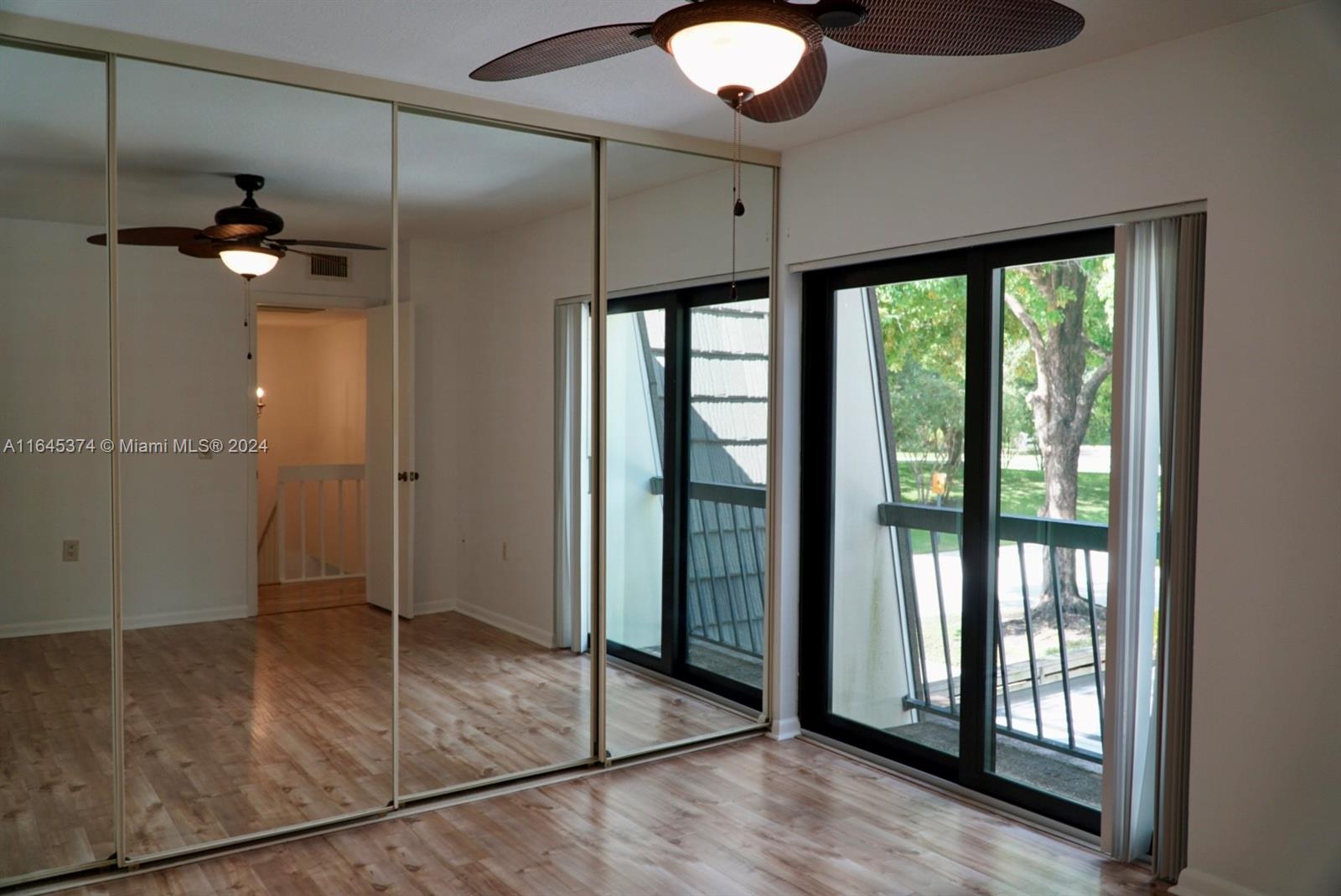 GLENWOOD TWNHS - Residential