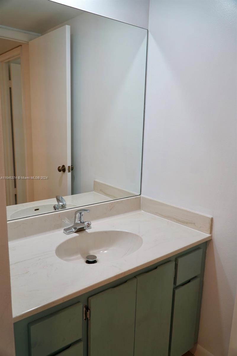 GLENWOOD TWNHS - Residential