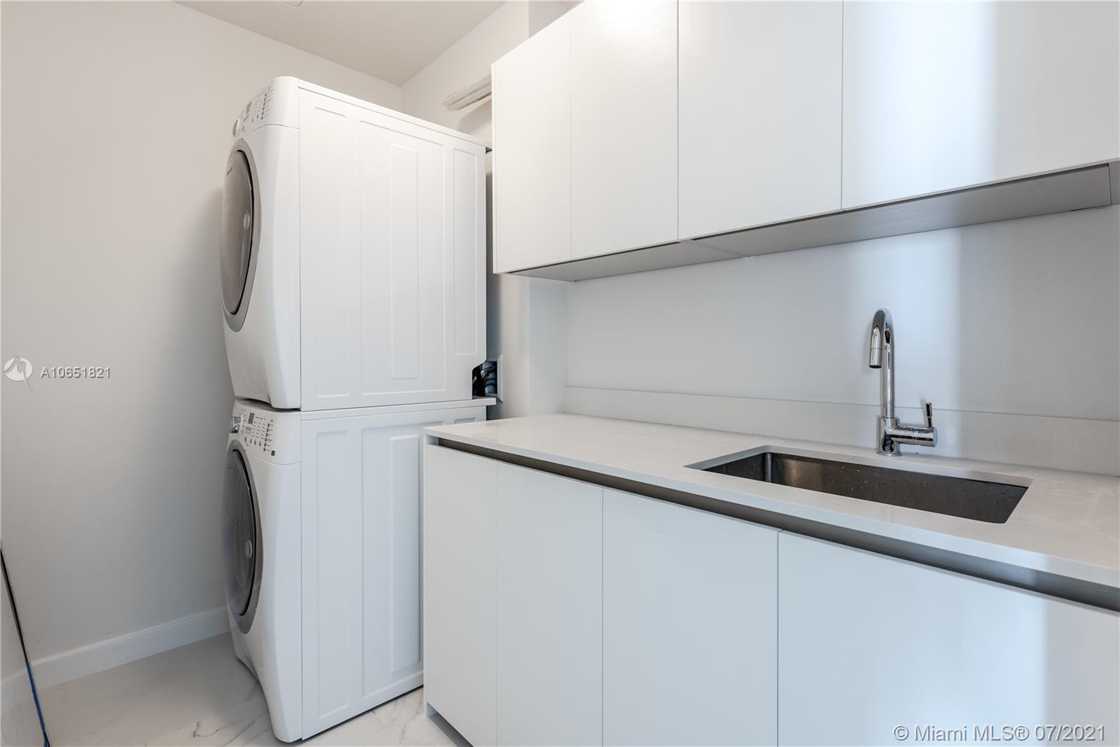 OCEANA BAL HARBOUR CONDO - Residential