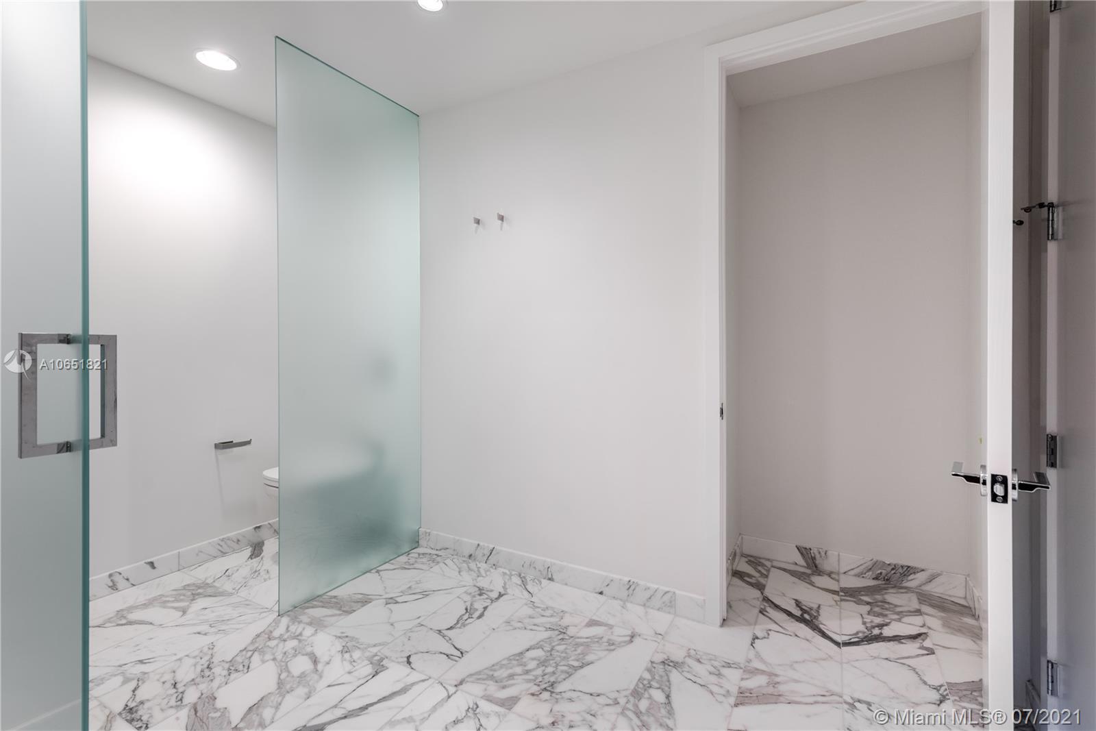 OCEANA BAL HARBOUR CONDO - Residential