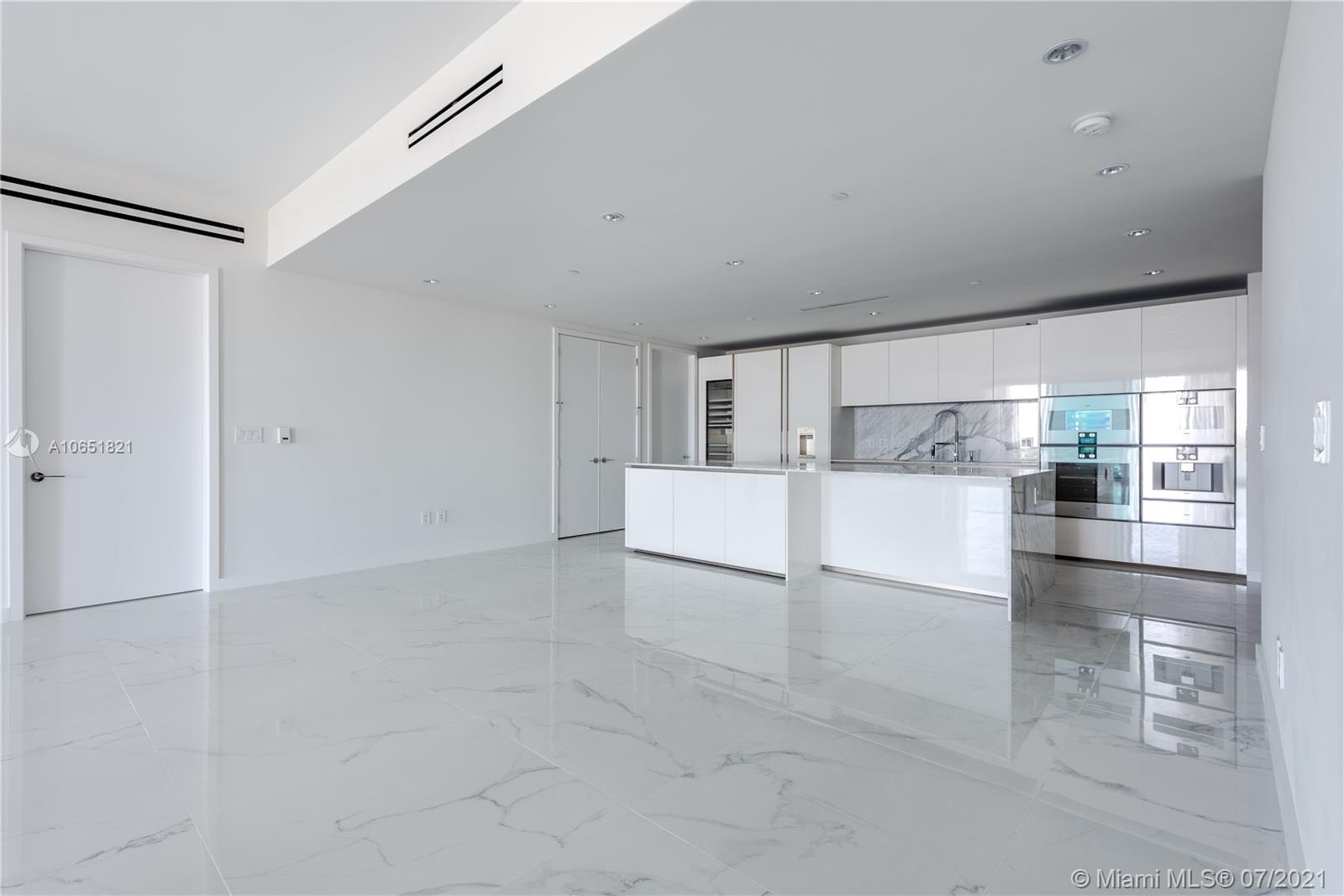 OCEANA BAL HARBOUR CONDO - Residential