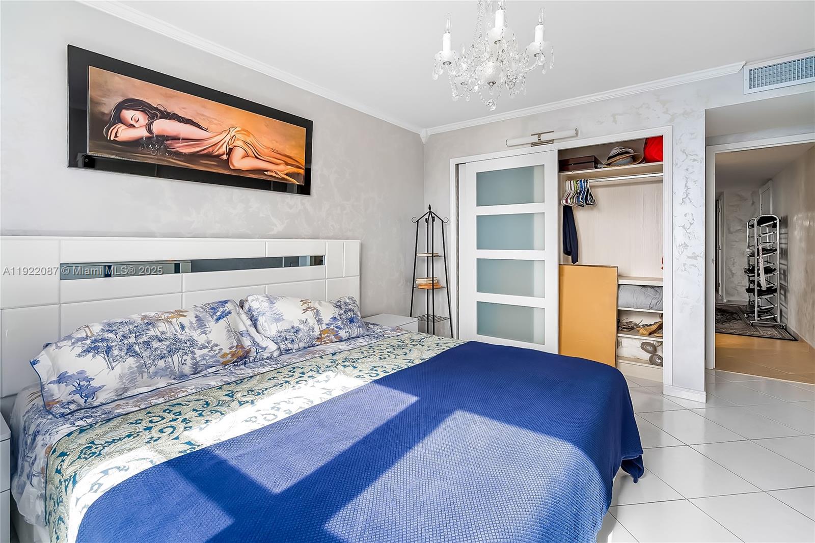 WINSTON TOWERS 100 CONDO - Residential