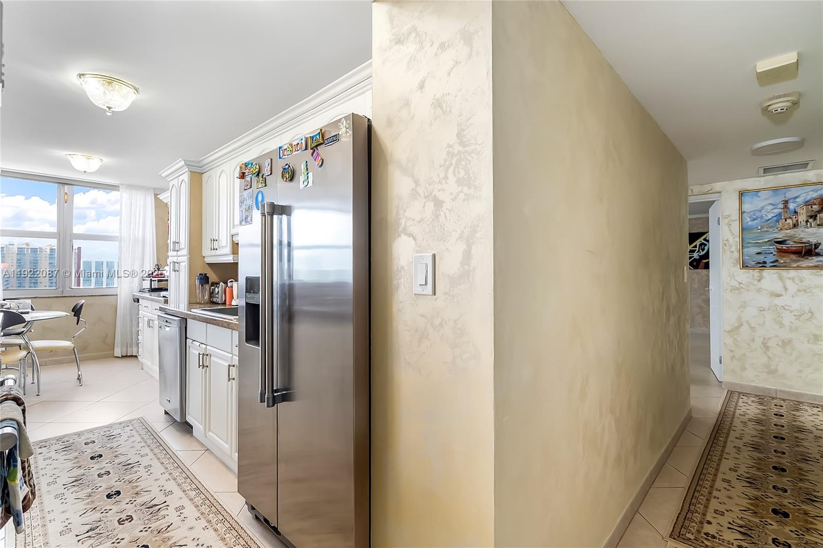 WINSTON TOWERS 100 CONDO - Residential