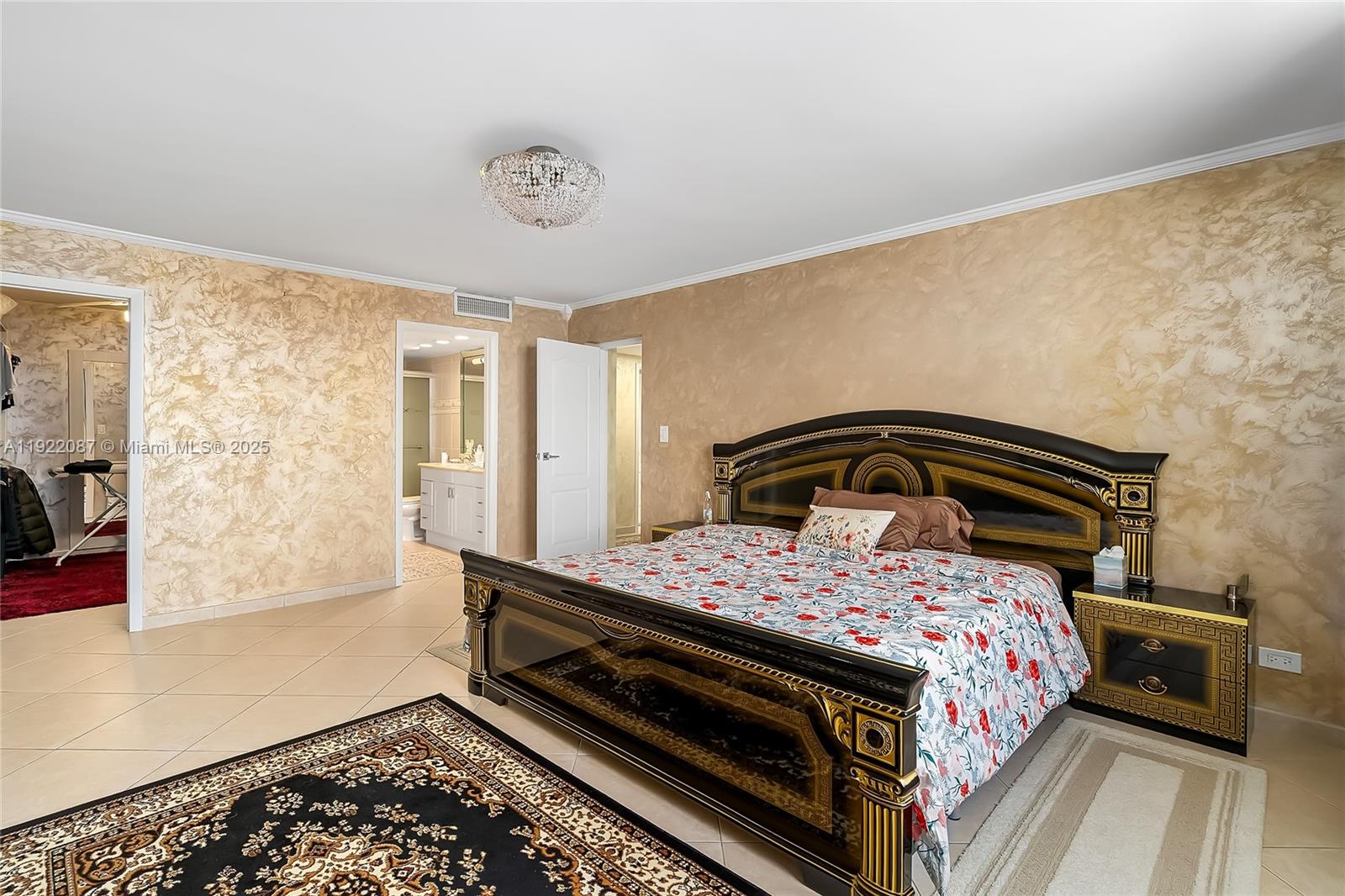 WINSTON TOWERS 100 CONDO - Residential