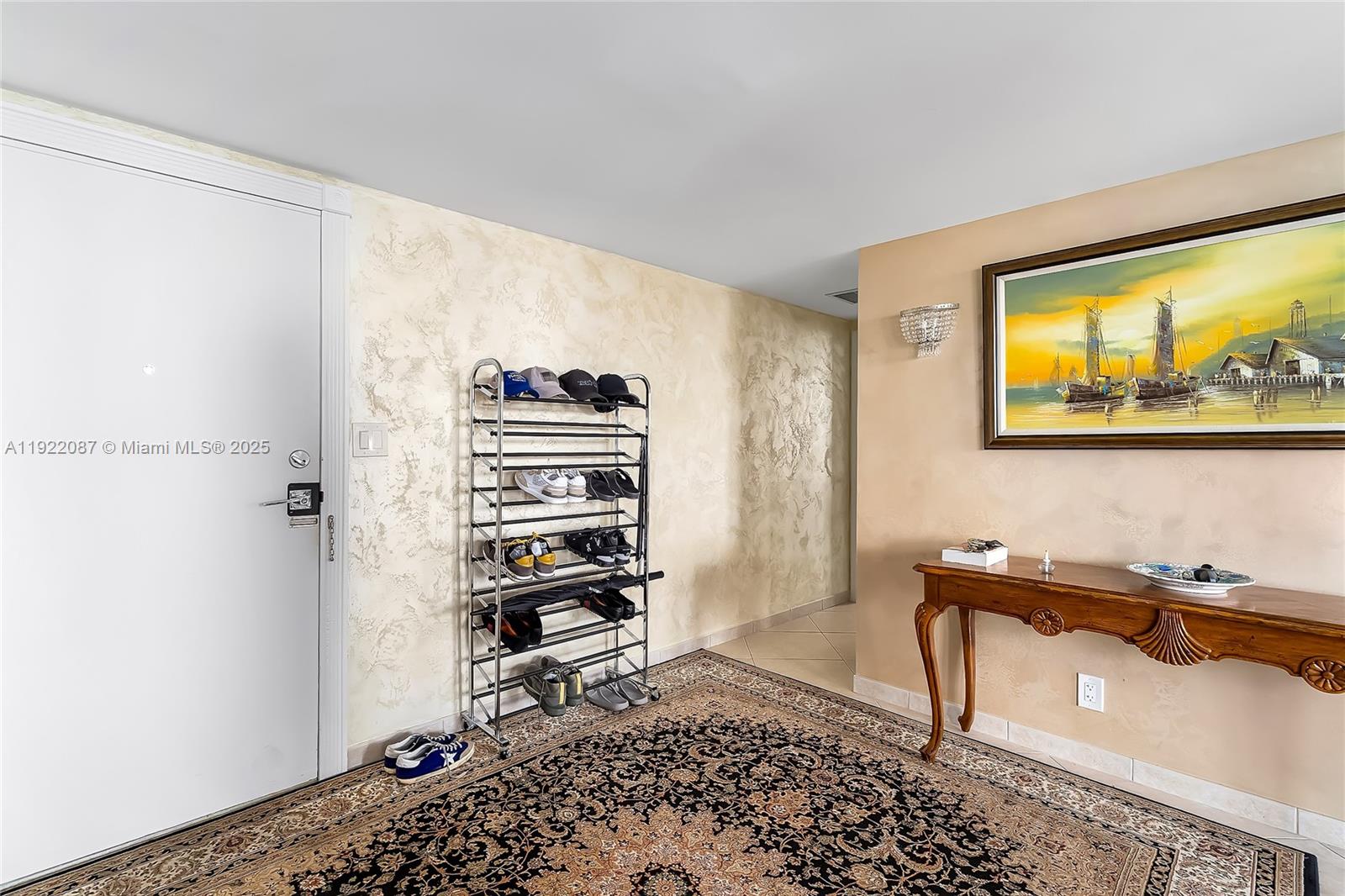 WINSTON TOWERS 100 CONDO - Residential