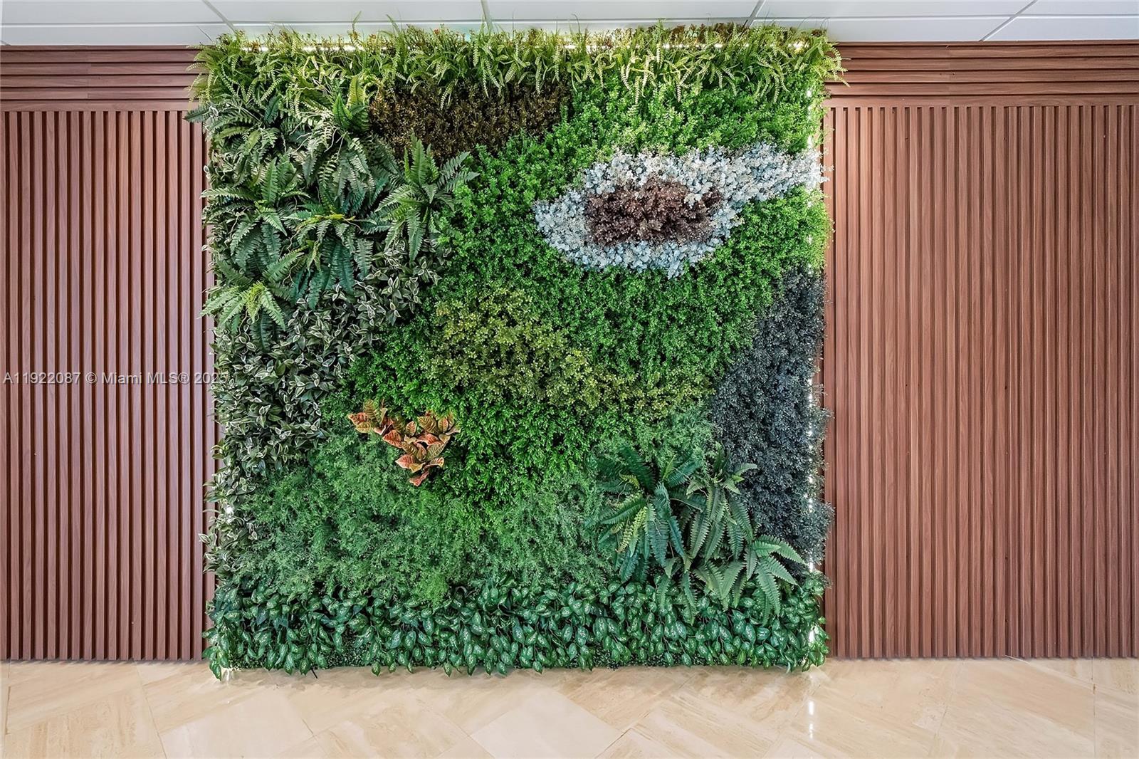 WINSTON TOWERS 100 CONDO - Residential