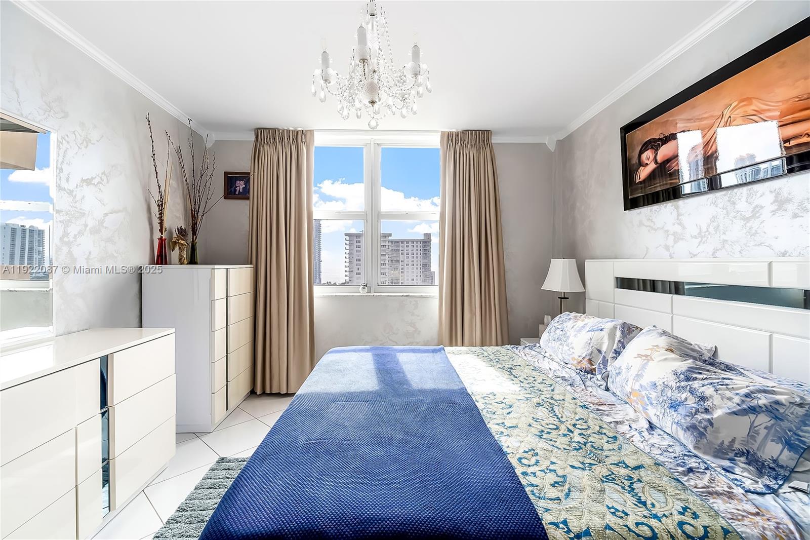 WINSTON TOWERS 100 CONDO - Residential