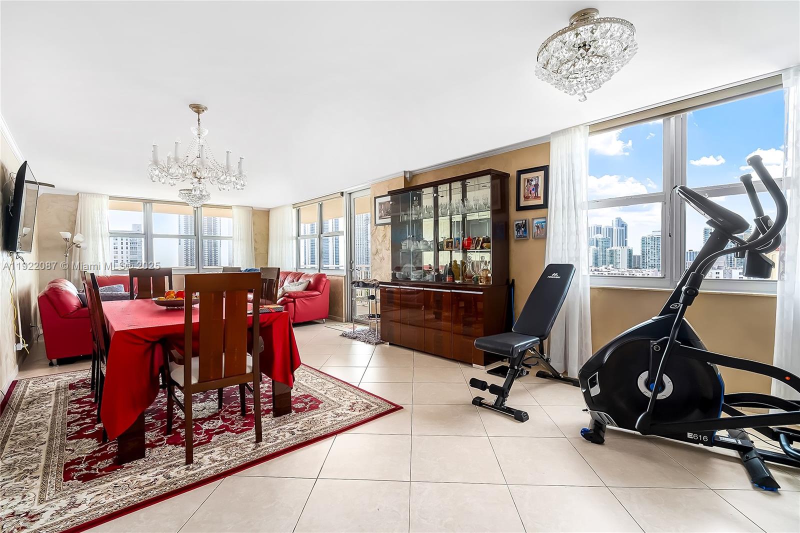 WINSTON TOWERS 100 CONDO - Residential