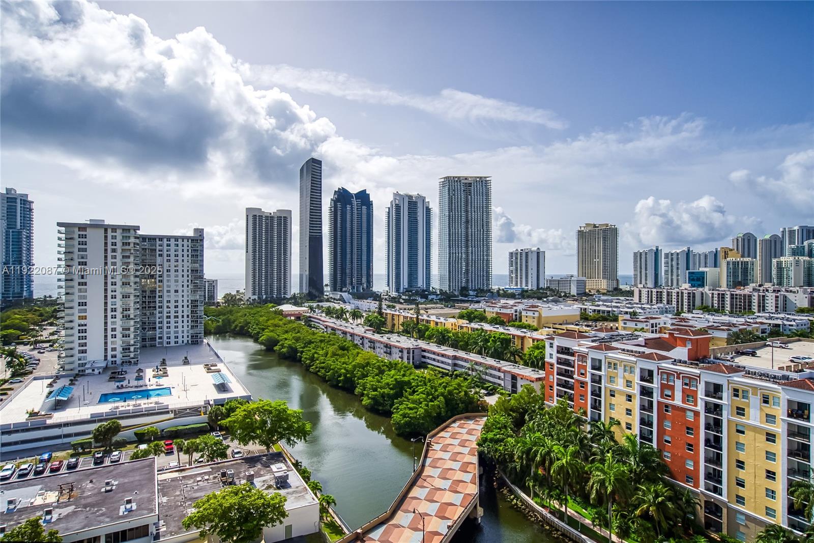 WINSTON TOWERS 100 CONDO - Residential