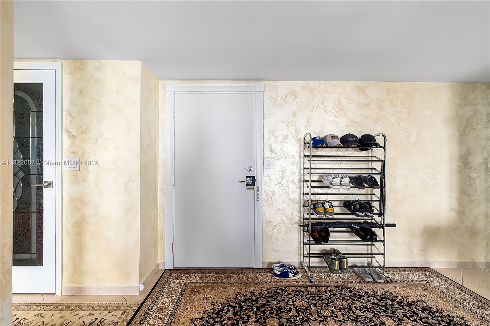 WINSTON TOWERS 100 CONDO - Residential