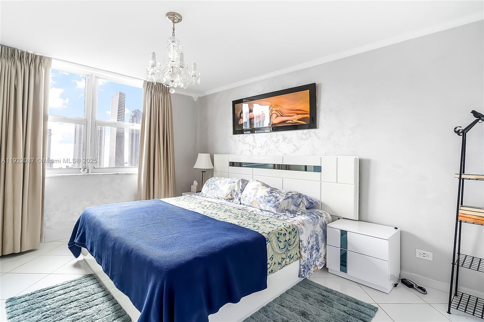 WINSTON TOWERS 100 CONDO - Residential