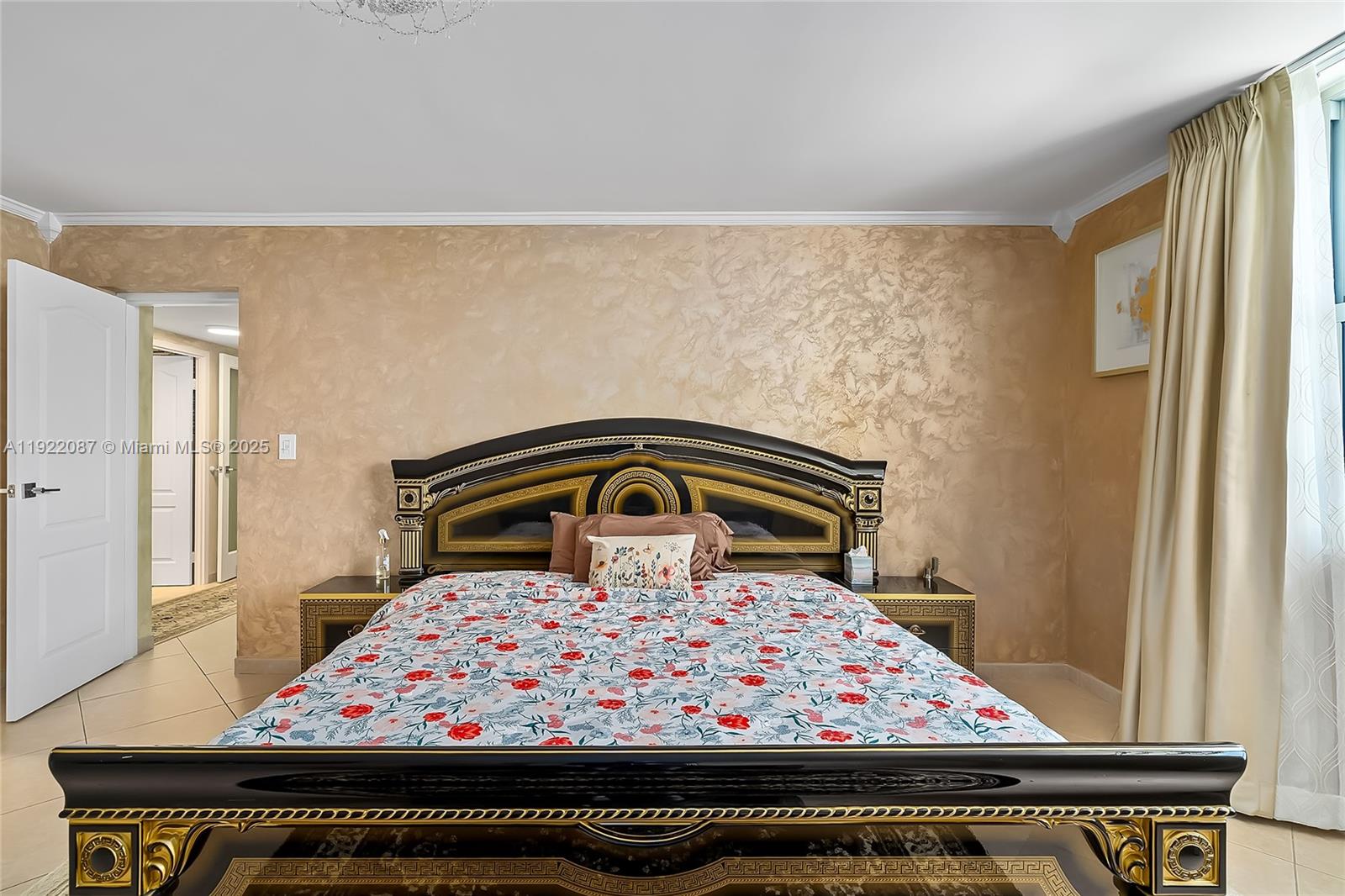 WINSTON TOWERS 100 CONDO - Residential