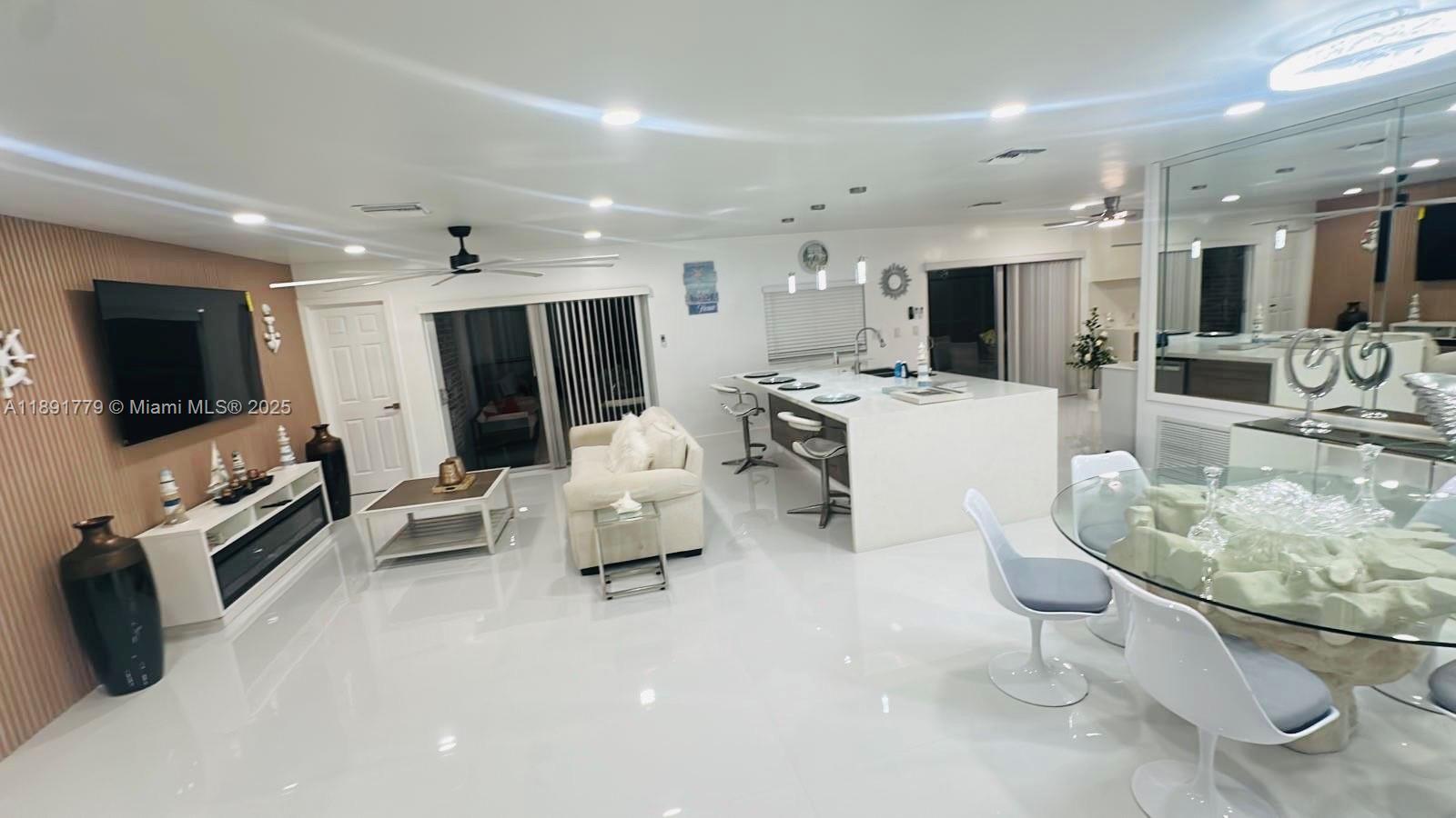 THE COVE - Residential Lease