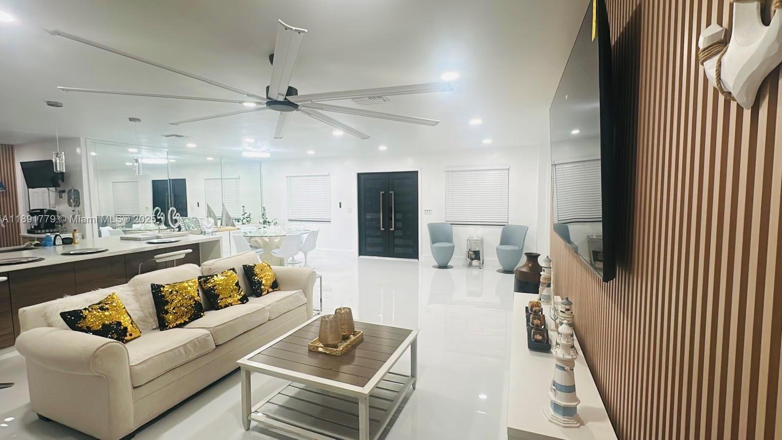 THE COVE - Residential Lease