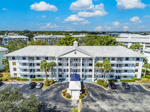 Photo of 1719 Whitehall Dr #304, Davie, FL 33324 (MLS # A12058508)