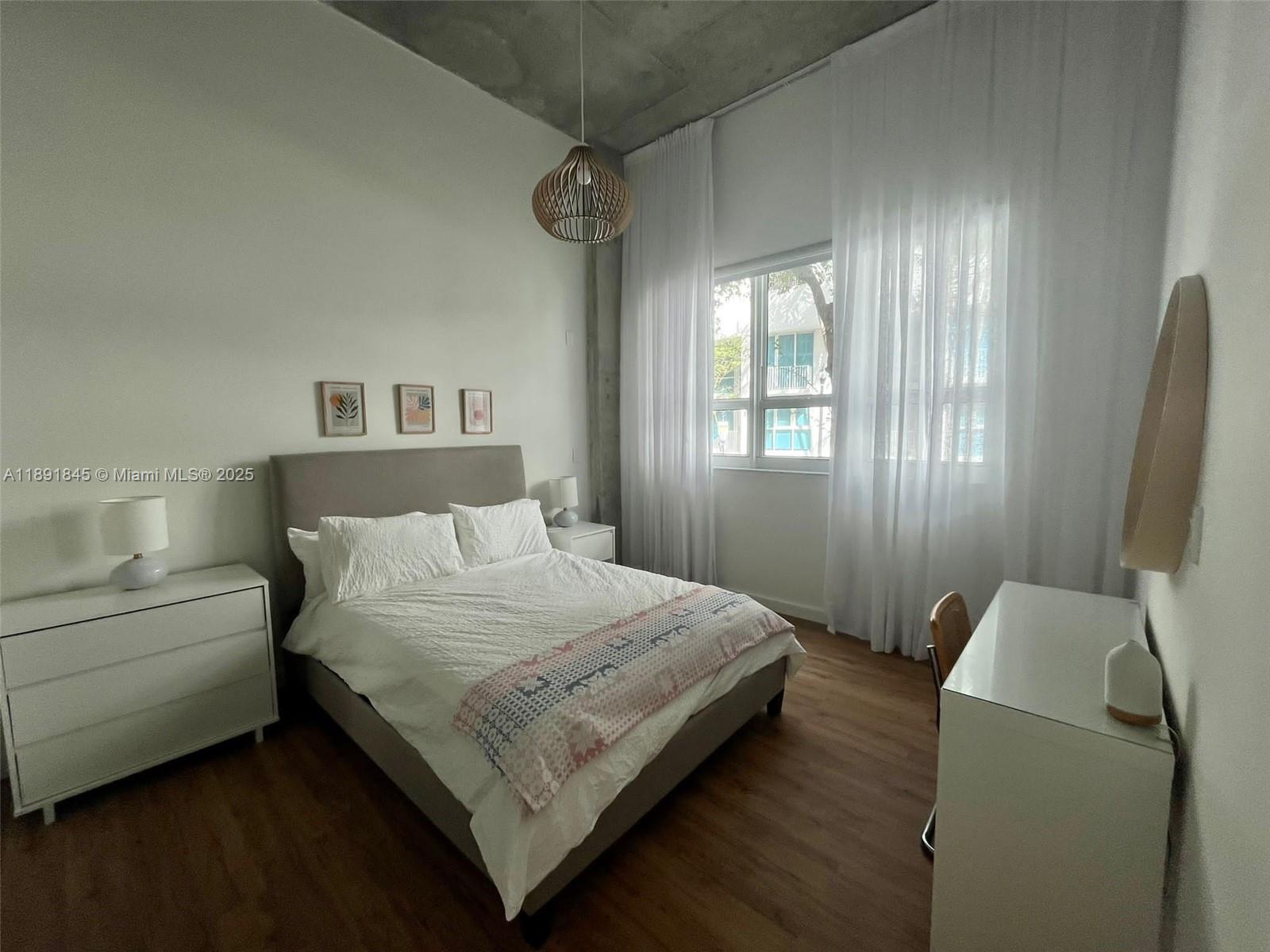 2001 Biscayne Blvd 2106