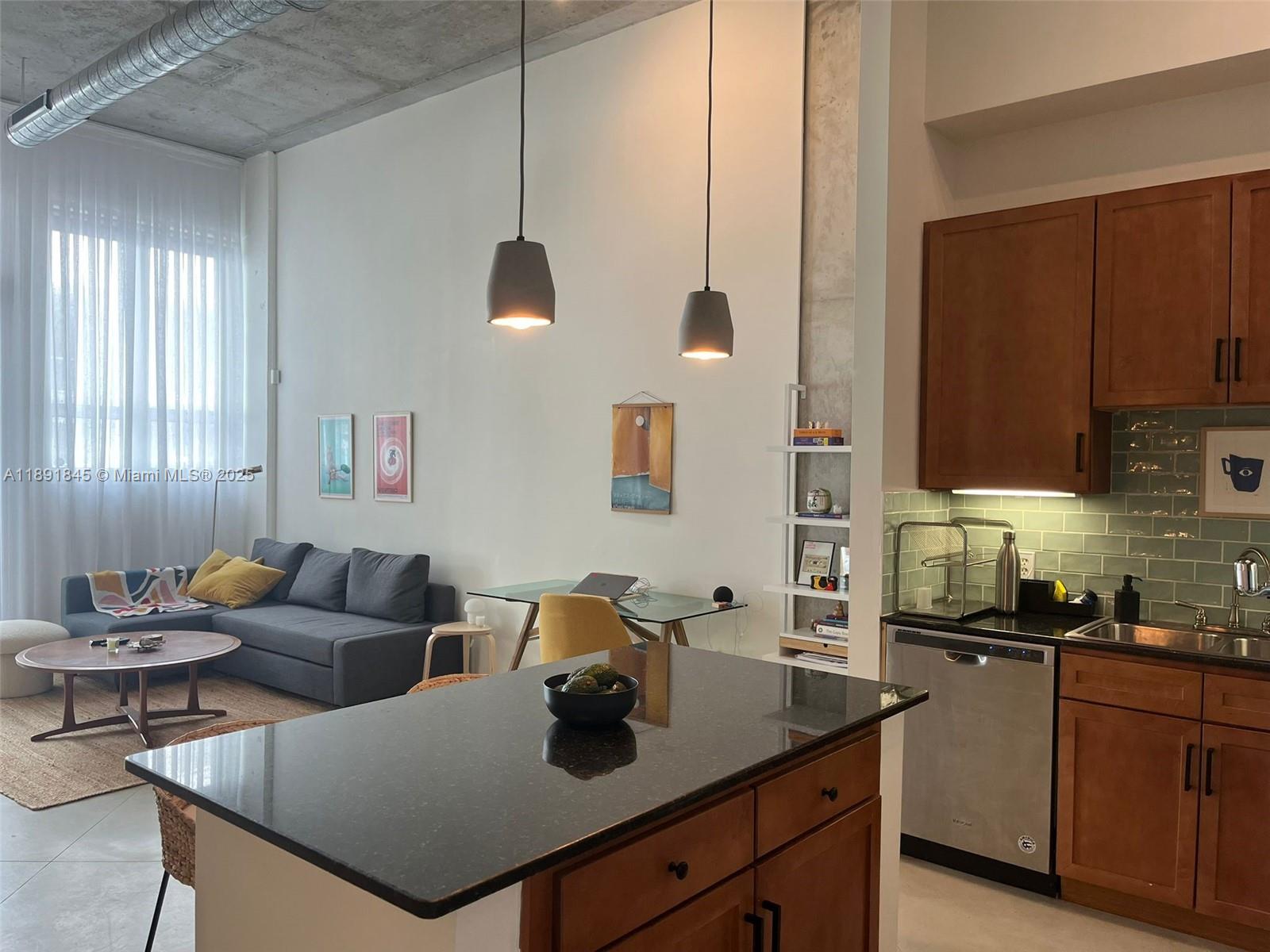 2001 Biscayne Blvd 2106