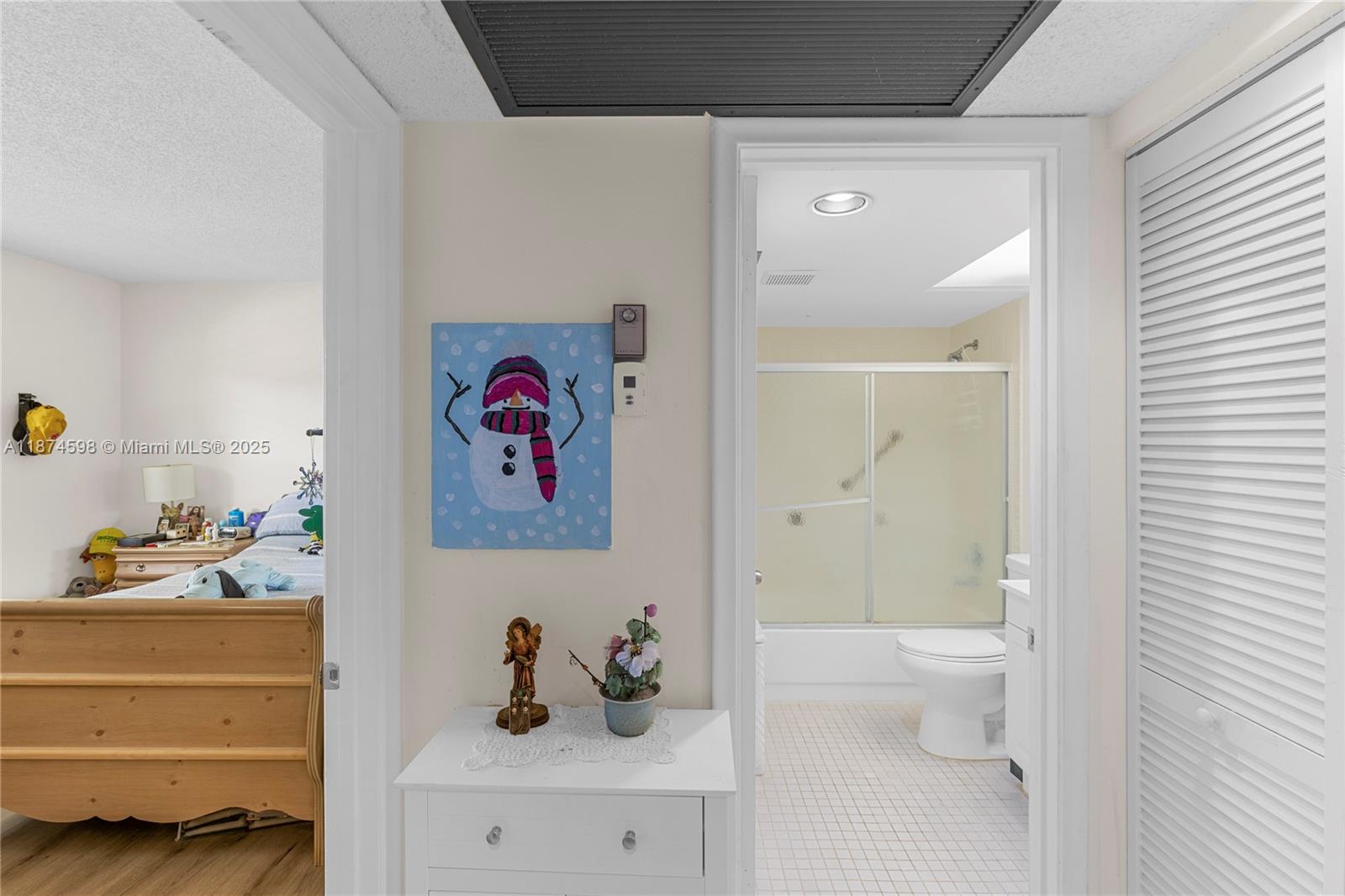 CAMBRIDGE AT CENTURY - Residential