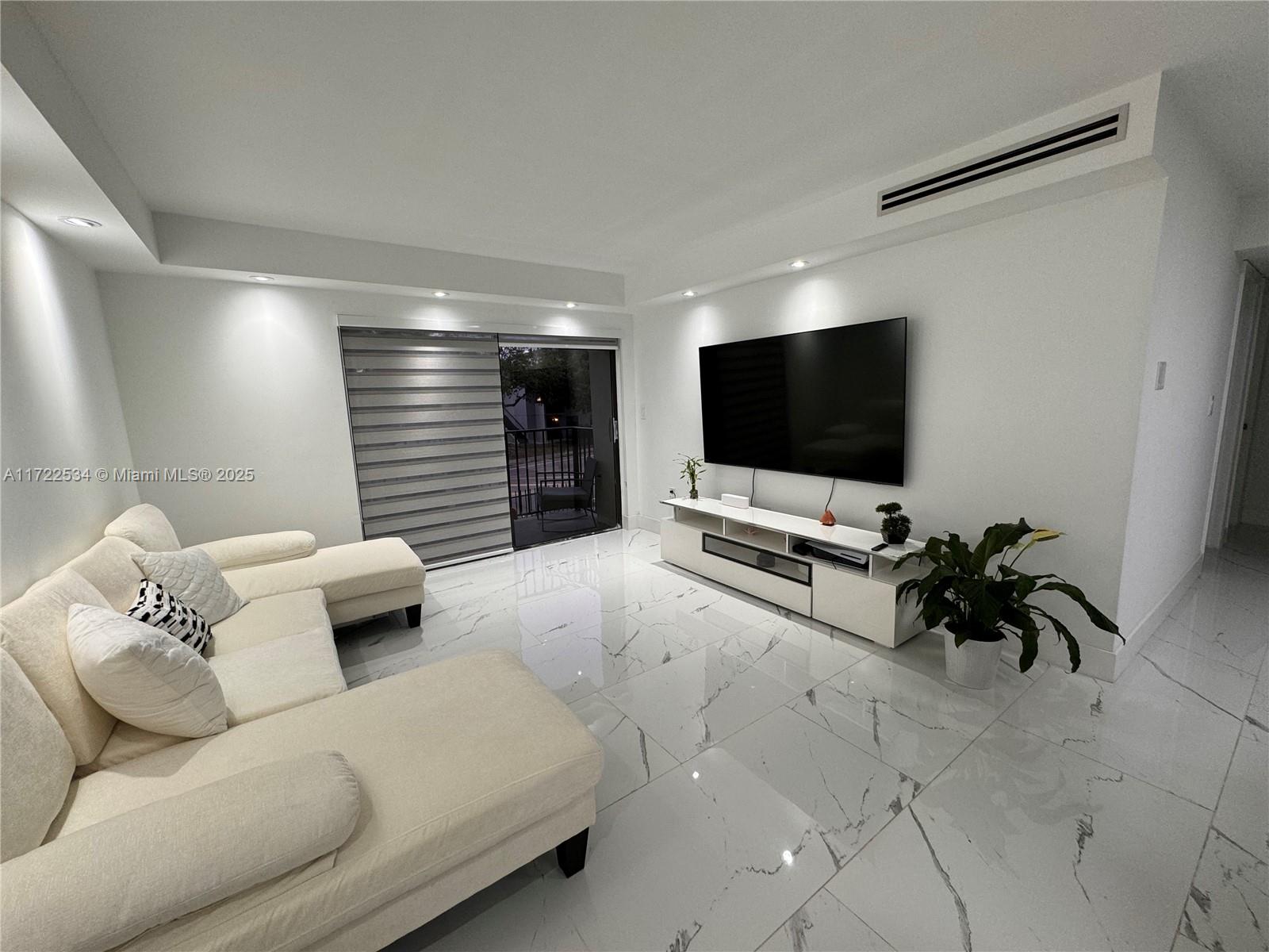 Property for Sale at 7135 Nw 179th St 211, Hialeah, Miami-Dade County, Florida - Bedrooms: 2 
Bathrooms: 2  - $269,500