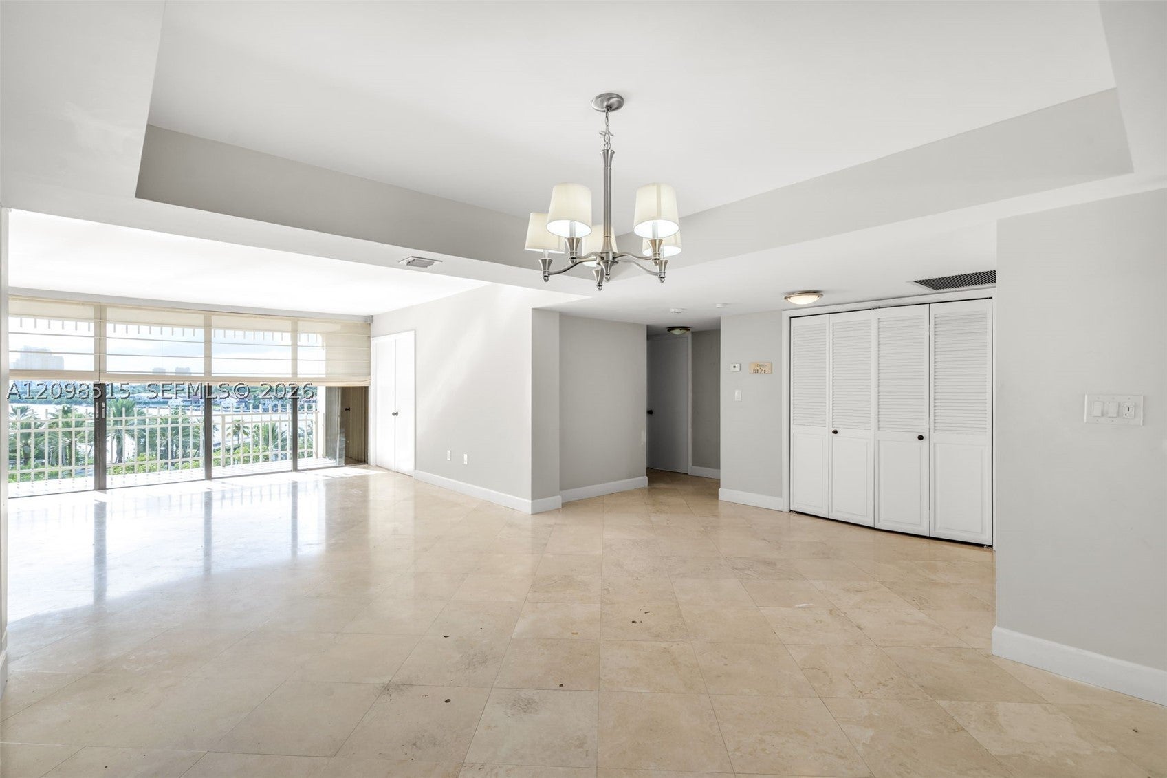 2 Grove Isle Dr B606