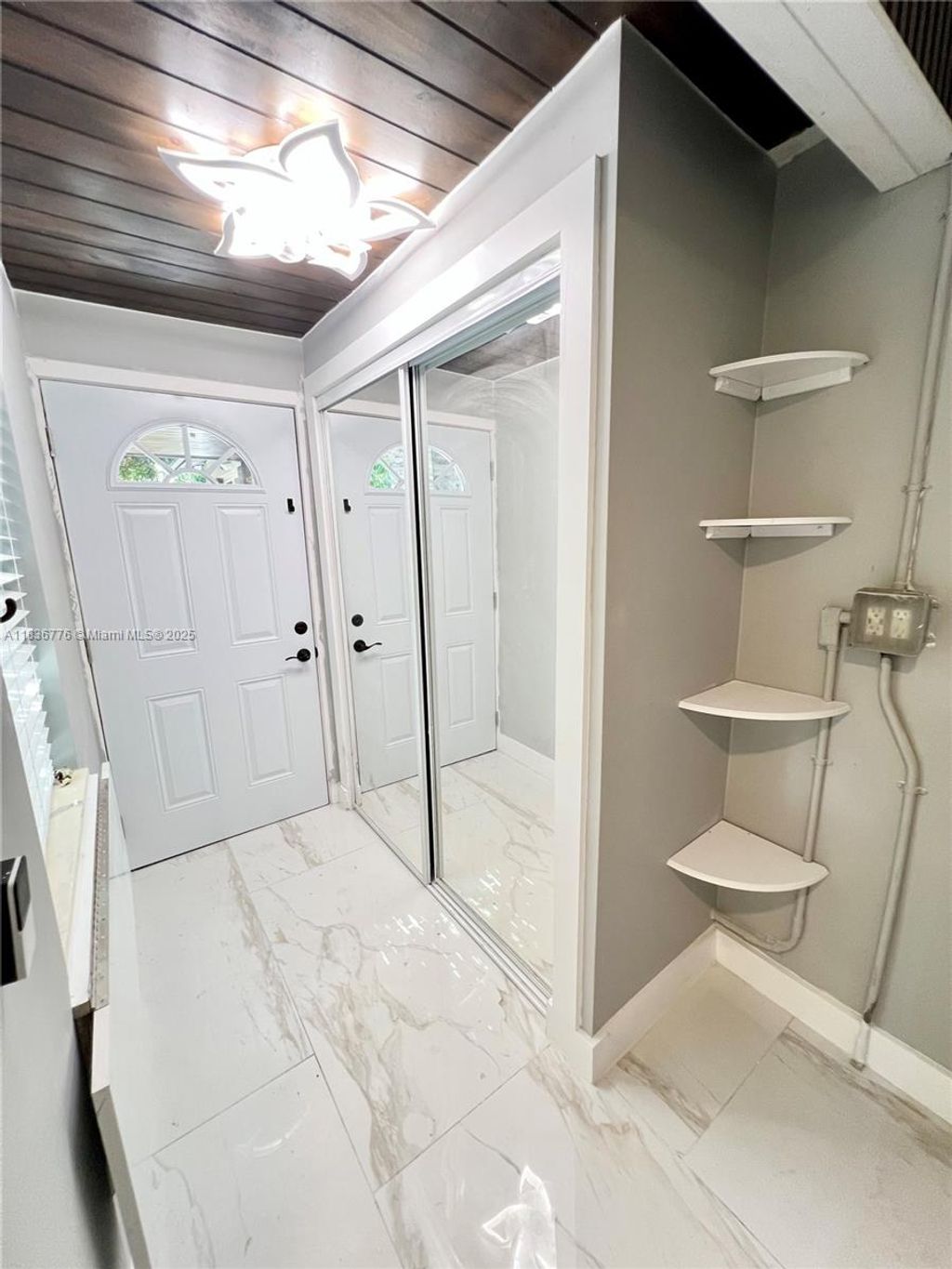 Photo of 511 N 70th Way #2, Hollywood, FL 33024 (MLS # A11836776)