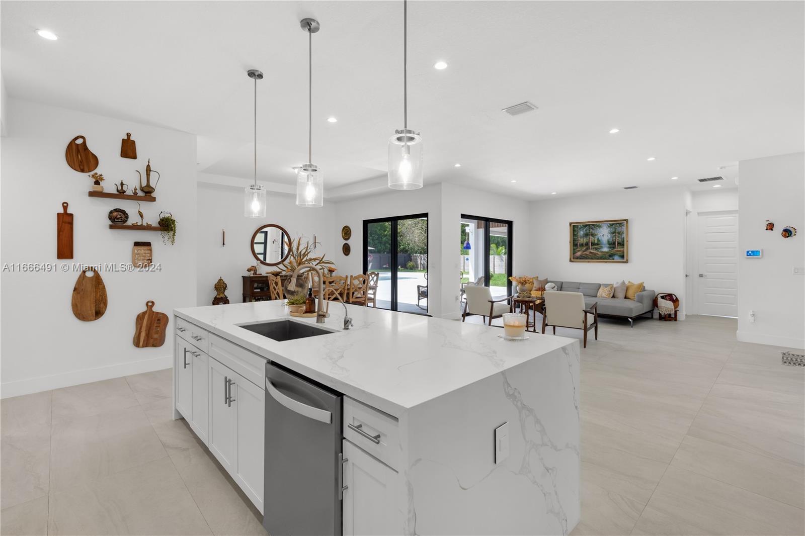 PALMERA GROVE SUBDIVISION - Residential