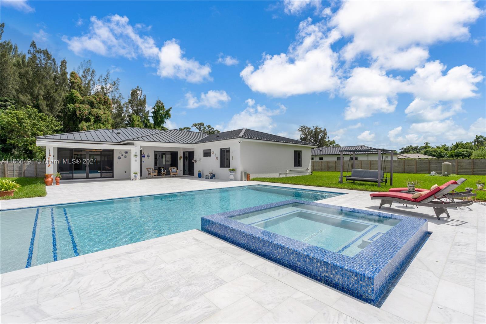 PALMERA GROVE SUBDIVISION - Residential