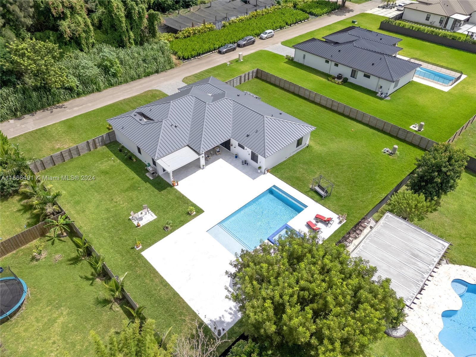 PALMERA GROVE SUBDIVISION - Residential