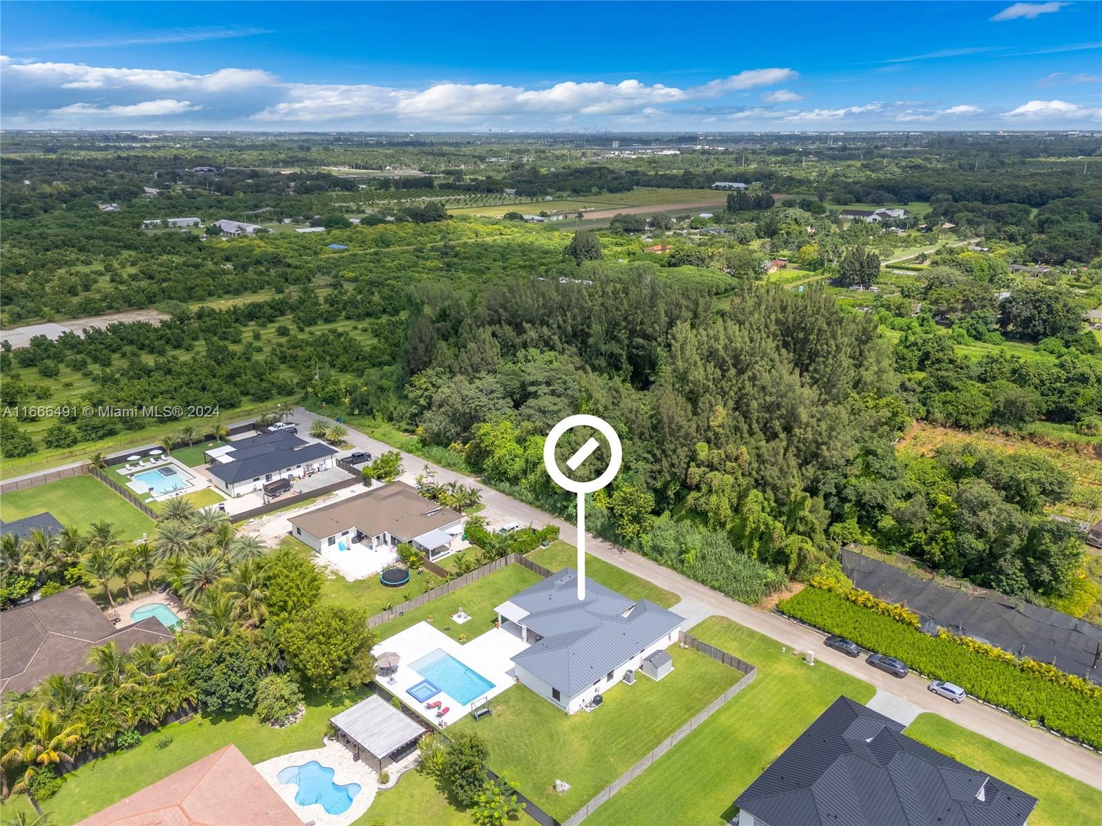 PALMERA GROVE SUBDIVISION - Residential