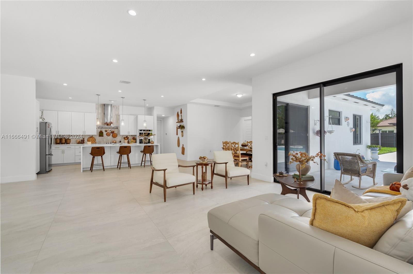 PALMERA GROVE SUBDIVISION - Residential